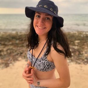 Meet your Posher, Carly